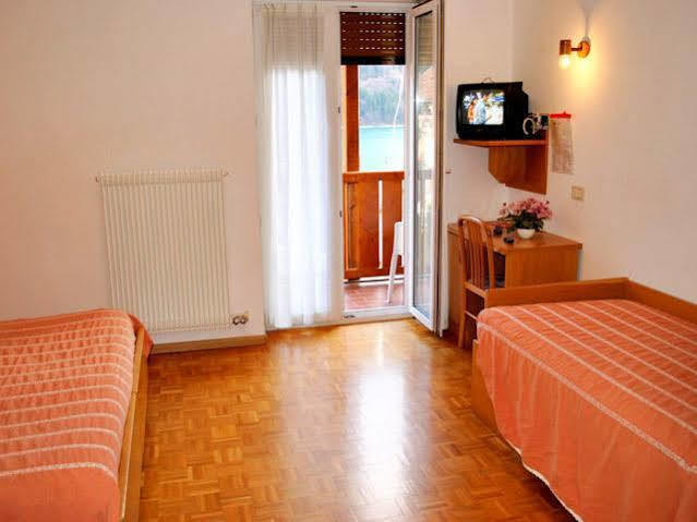 Hotel Zurigo Мольвено Екстер'єр фото