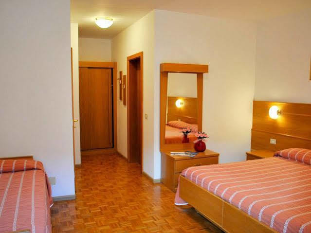 Hotel Zurigo Мольвено Екстер'єр фото