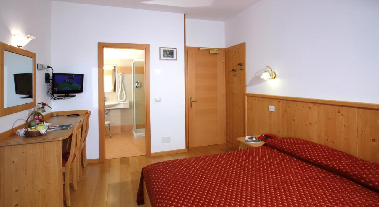 Hotel Zurigo Мольвено Екстер'єр фото