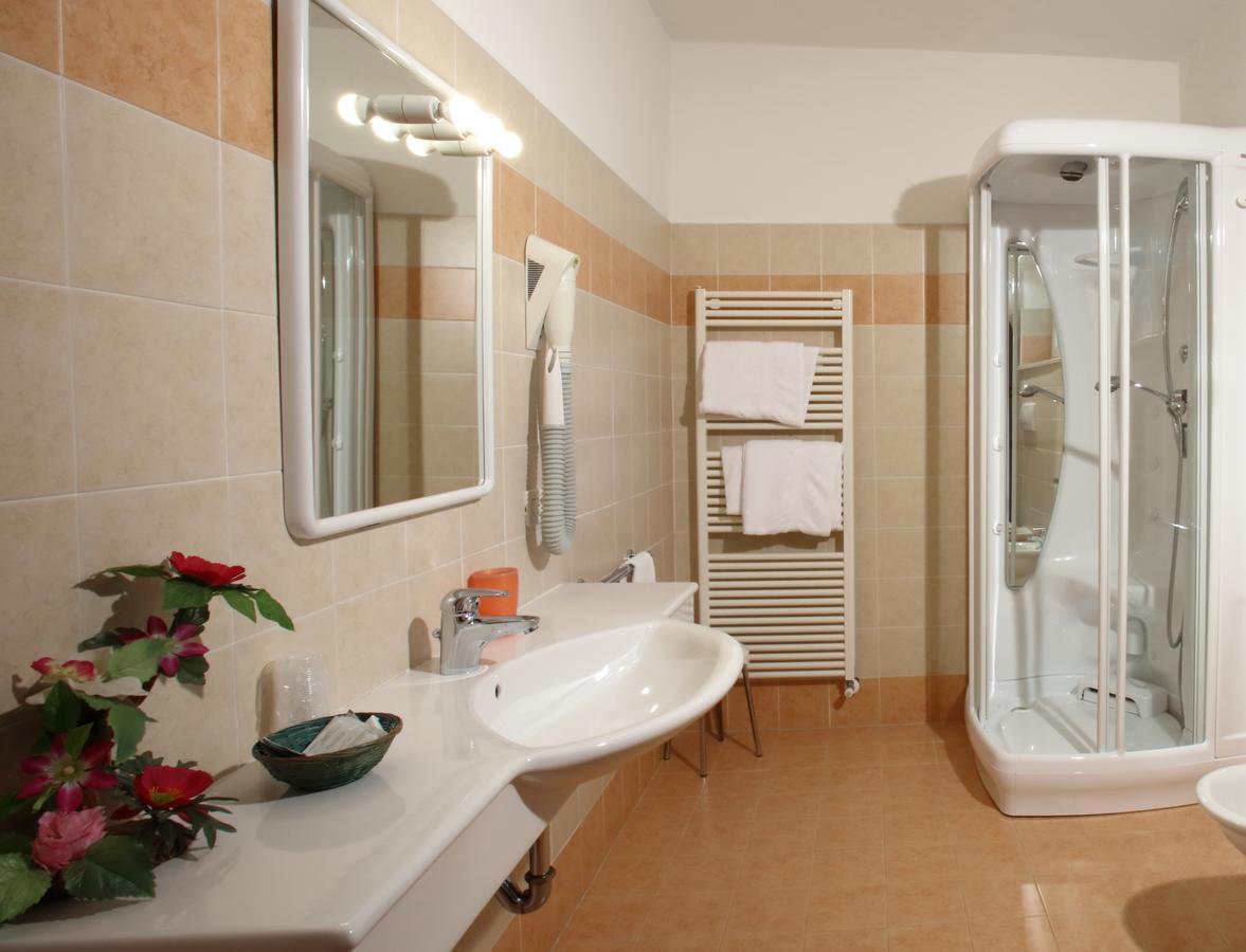 Hotel Zurigo Мольвено Екстер'єр фото